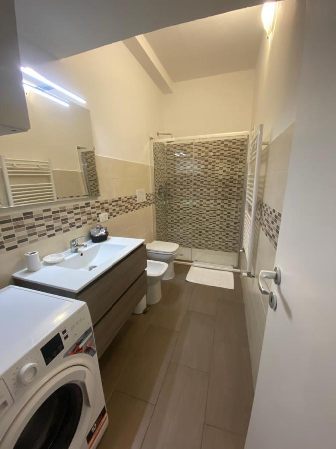 Stayeasy Fara12 - Central Station & Downtown Walking Distance Milan Bagian luar foto